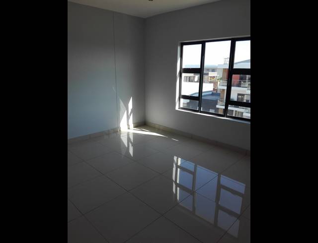 3 BEDROOM APARTMENT FOR SALE IN UMHLANGA RIDGE
